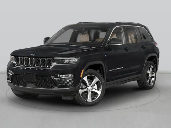 JEEP GRAND CHEROKEE 2023 1C4RJYB64PC626115 image